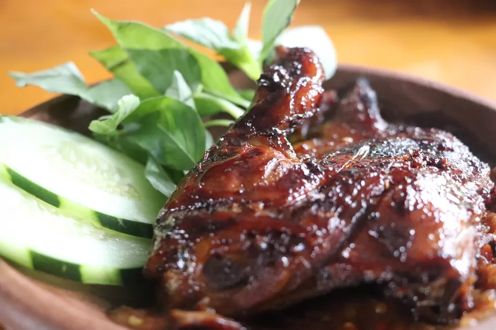 Foto Bebek Carok Bakar Madu